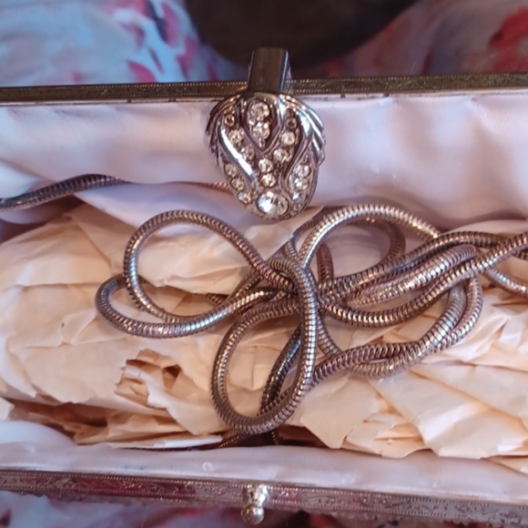 Vintage Beaded Crossbody Purse - Picture 3 of 8